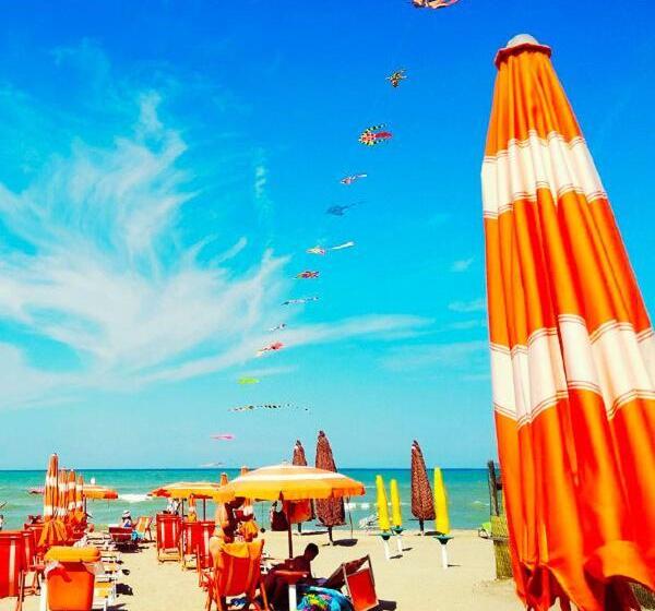 בית מלון כפרי Astor