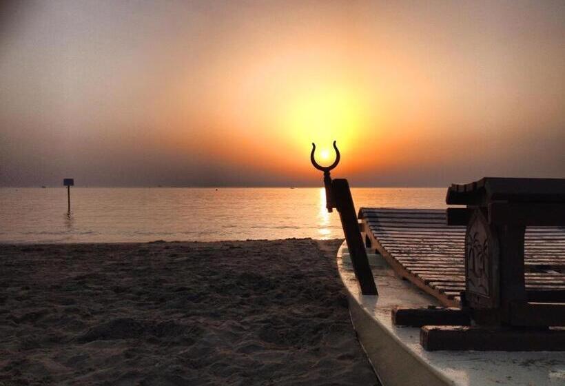 בית מלון כפרי Astor