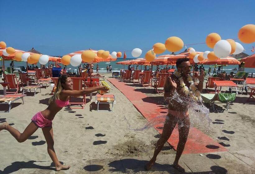 בית מלון כפרי Astor