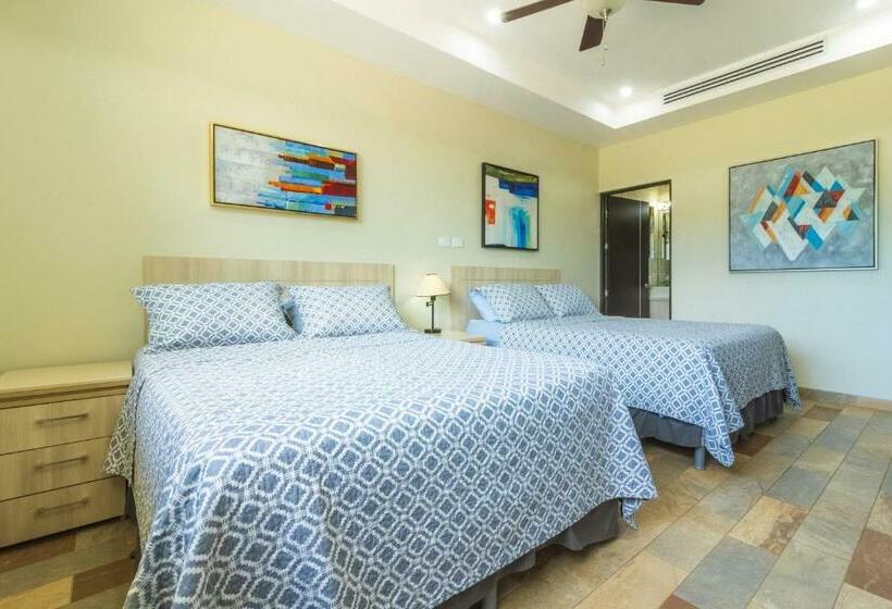 בית מלון כפרי Rancho Haas