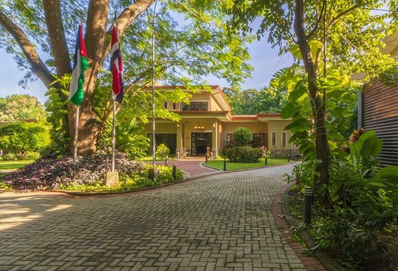 בית מלון כפרי Rancho Haas