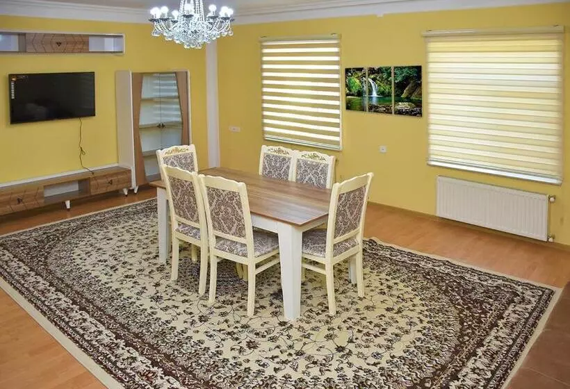 مُتل Gabala Palace Villa - 8 Bedrooms