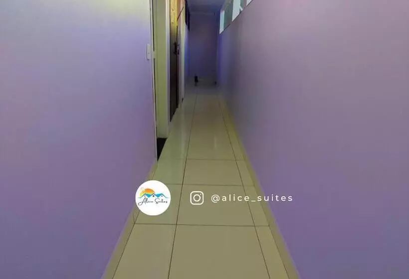پانسیون Alice Suites