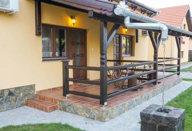 پانسیون Amfora