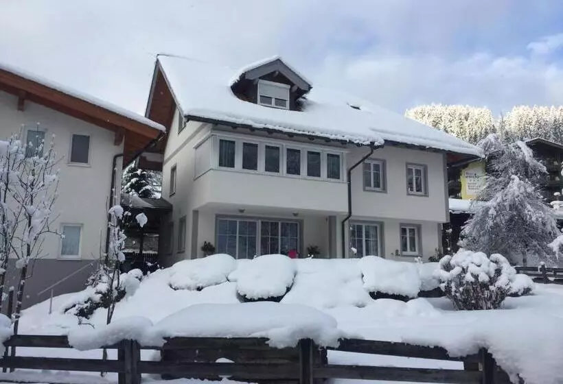 ペンション Bosek`s