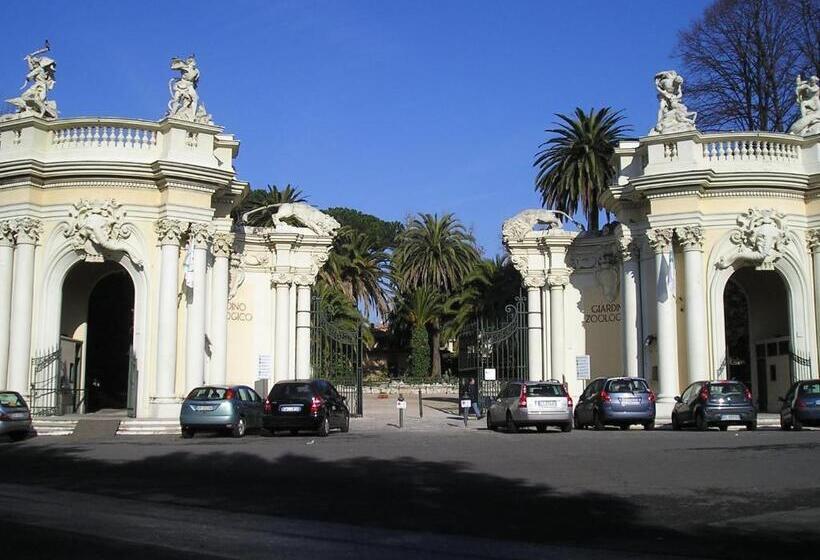 פנסיון Flaminio Holidays