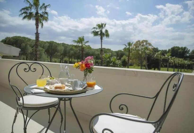 Lena Boutique Resort Suite & Spa