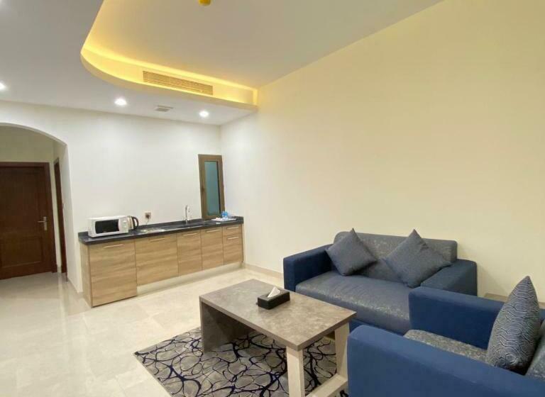 مبيت الخبر للأجنحة الفندقية