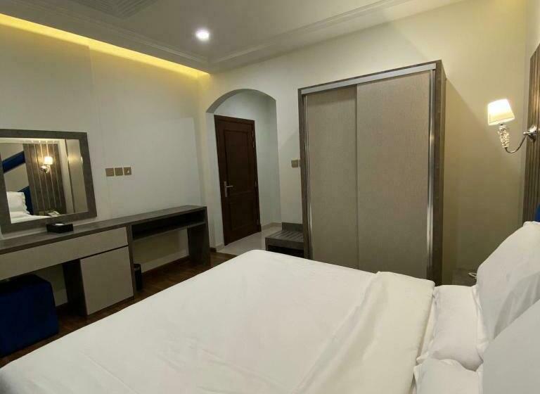 مبيت الخبر للأجنحة الفندقية