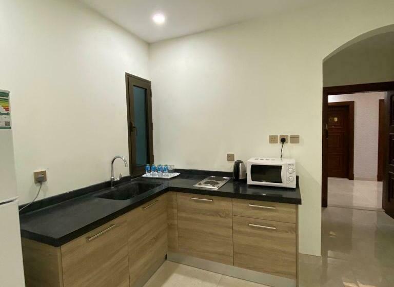 مبيت الخبر للأجنحة الفندقية