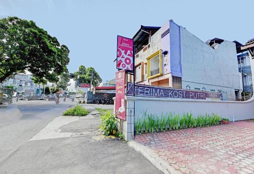 Hotel Capital O 90497 Navaya Guest House