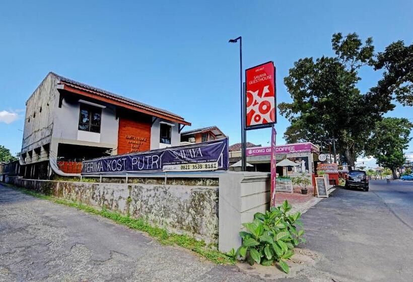 Otel Capital O 90497 Navaya Guest House