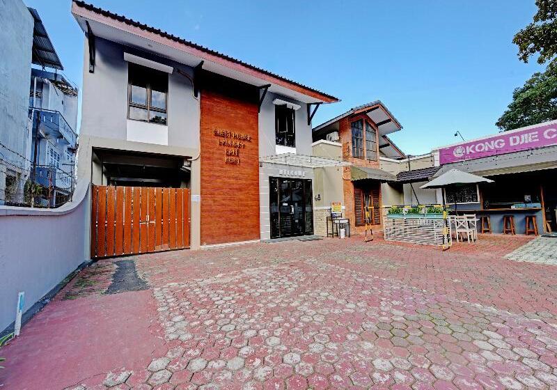 Hotel Capital O 90497 Navaya Guest House