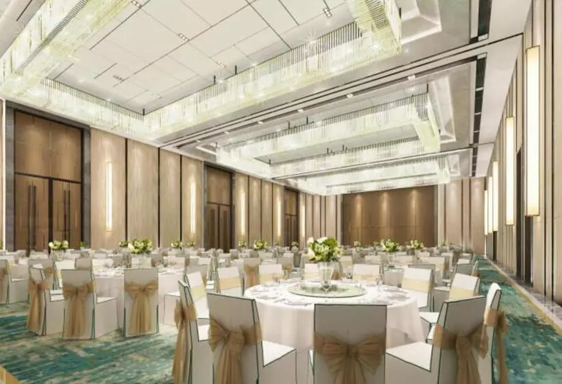 ホテル Four Points By Sheraton Wuhan, Jiangxia