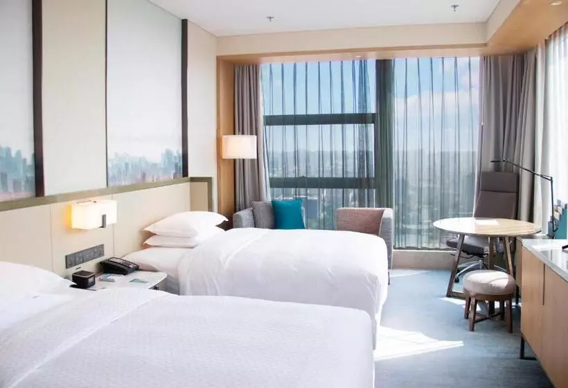 ホテル Four Points By Sheraton Wuhan, Jiangxia