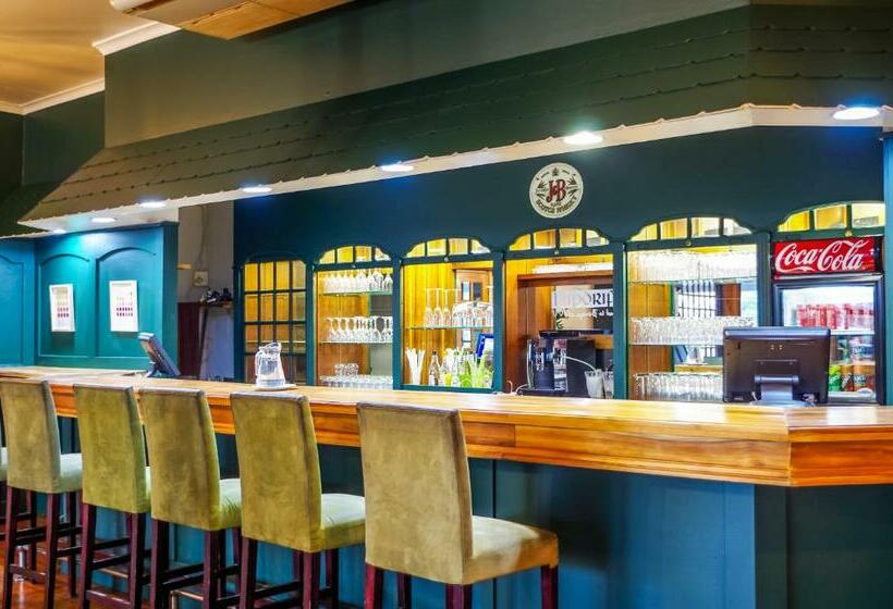 ホテル Katberg Mountain Resort &