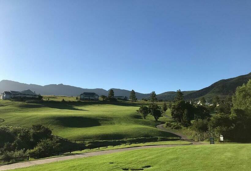 ホテル Katberg Mountain Resort &