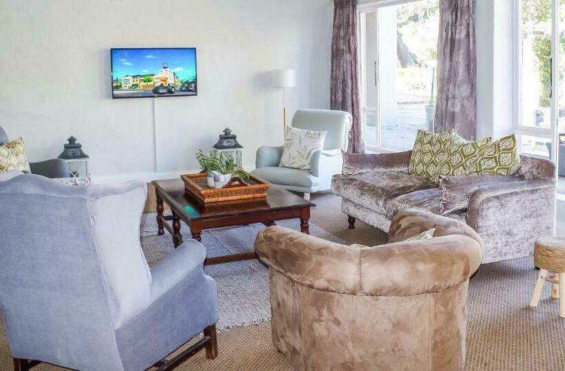 ホテル Katberg Mountain Resort &