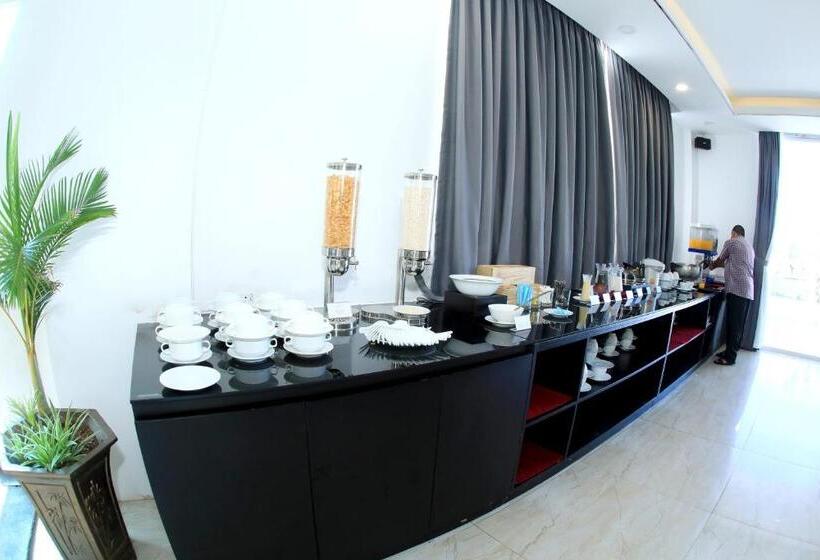 Orson Hotel & Resort Con Dao