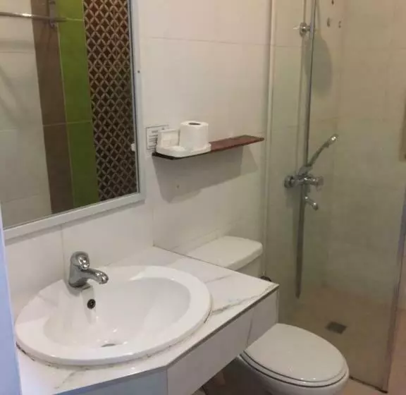 Hotelli Reddoorz Plus @ Abc Landmark