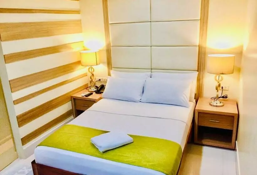 Hotelli Reddoorz Plus @ Abc Landmark