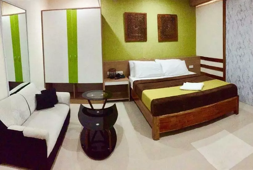 Hotelli Reddoorz Plus @ Abc Landmark