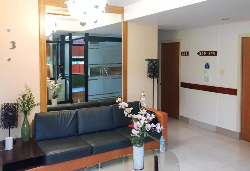 Hotelli Reddoorz Plus @ Abc Landmark