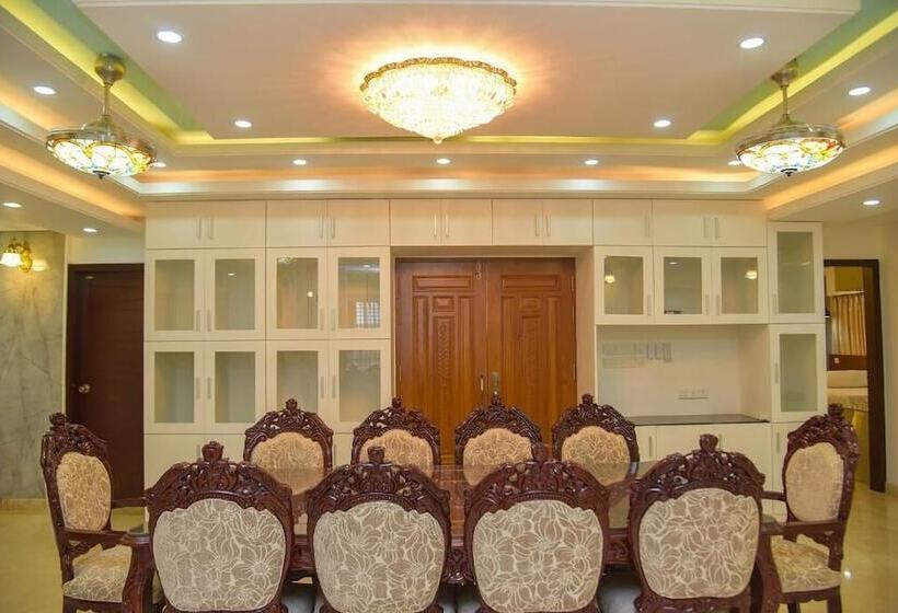 هتل The Castle Inn