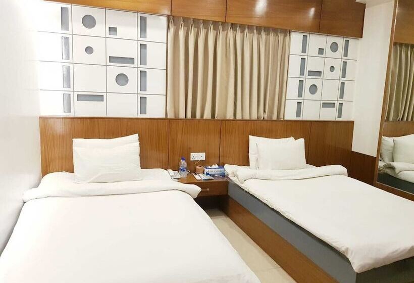 هتل The Castle Inn