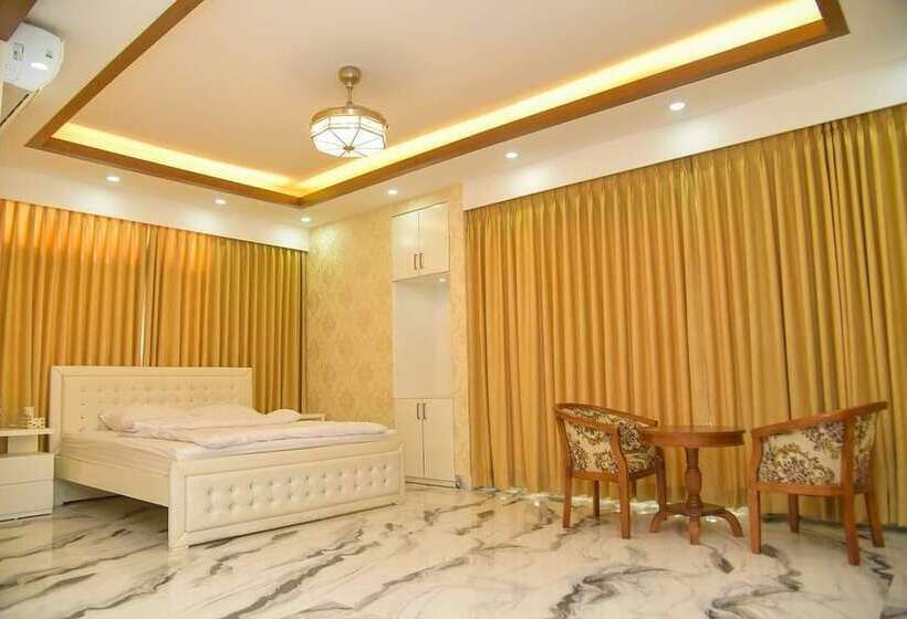 هتل The Castle Inn