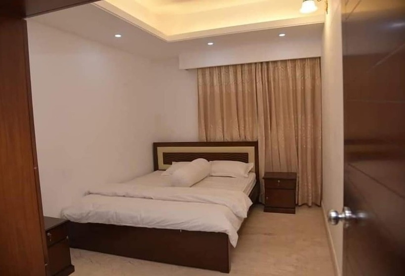 هتل The Castle Inn