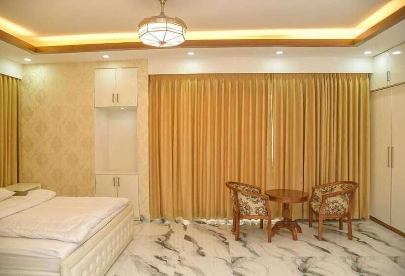 هتل The Castle Inn