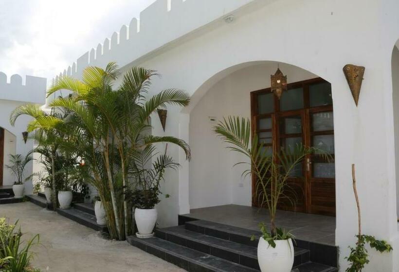 בית מלון כפרי The Golden Blue Luxury