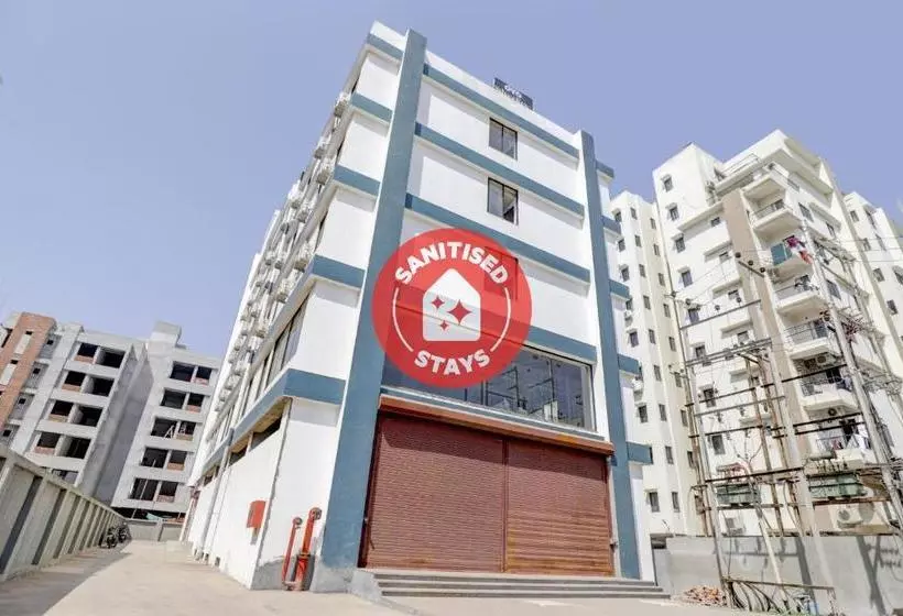 ホテル Vaccinated Staff Oyo 80945 Silverkey Sujay Hospitality