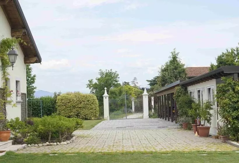 Hotelli Villa San Pietro