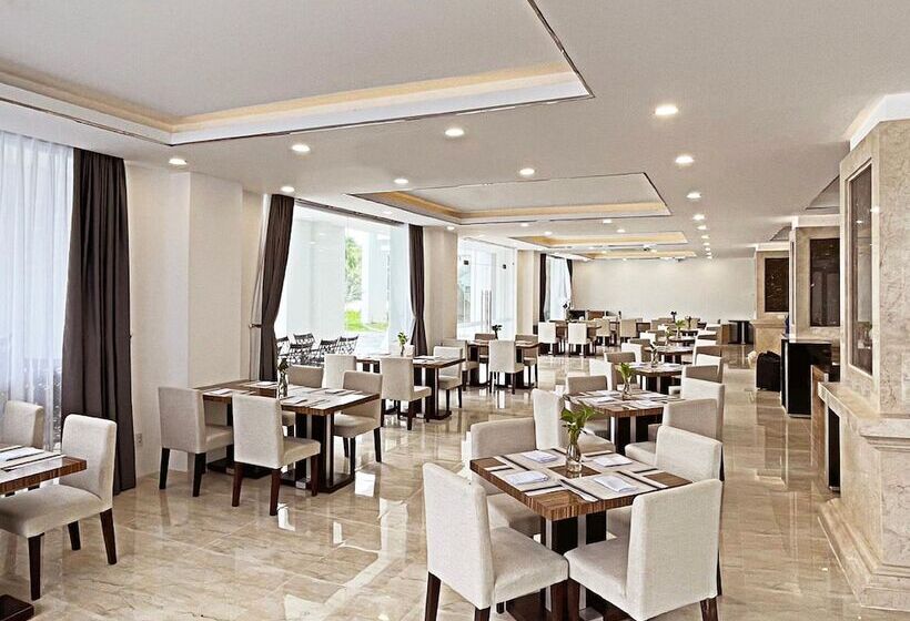 Orson Hotel & Resort Con Dao