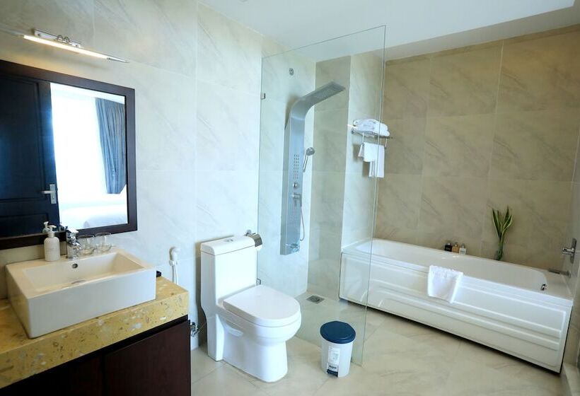 Orson Hotel & Resort Con Dao