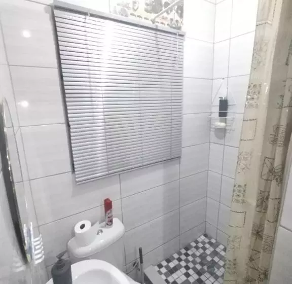 ペンション The Croc Guest House