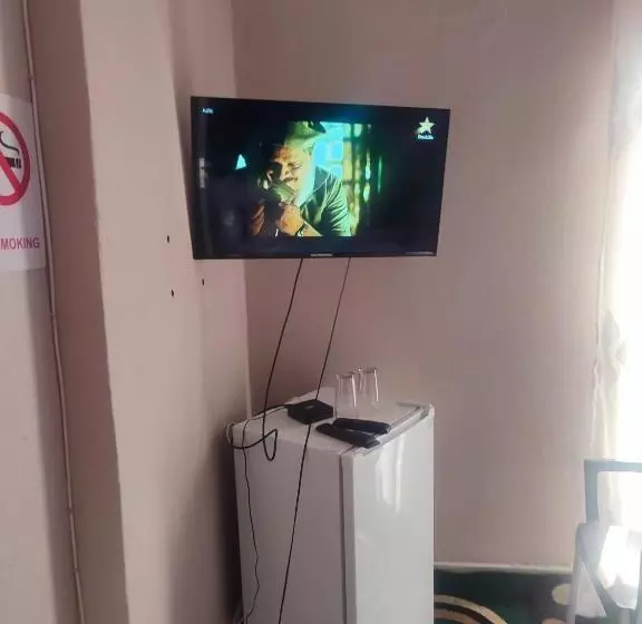 ペンション The Croc Guest House