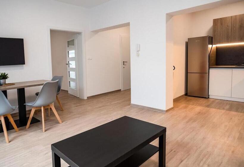 بنسيون Wellness Apartmány Panorama