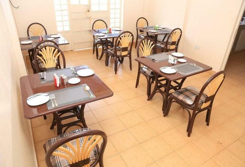 The 4 Js Bed And Breakfast Emali