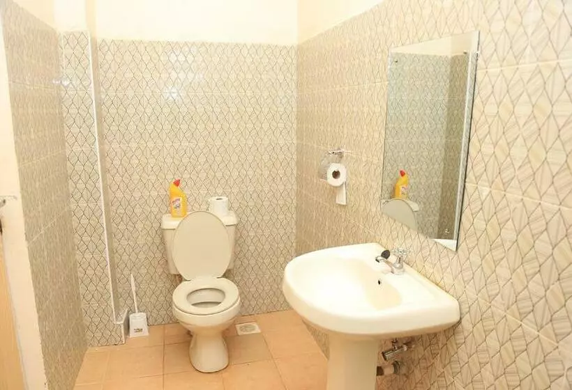 The 4 Js Bed And Breakfast Emali