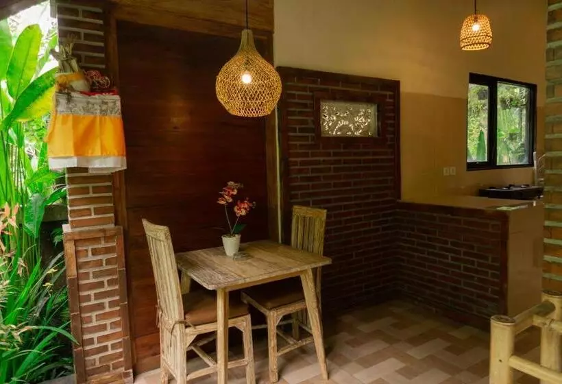 ベッドアンドブレックファースト Prayatna Villas