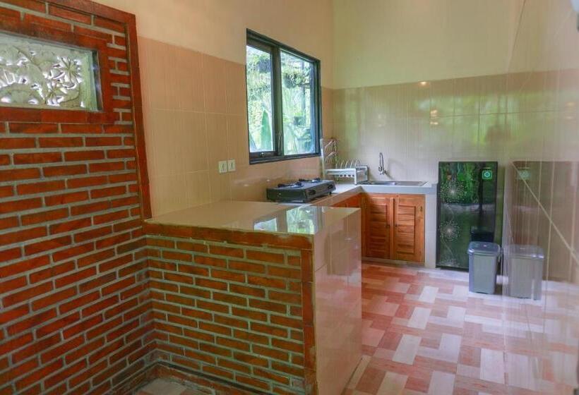 Bed and Breakfast Prayatna Villas