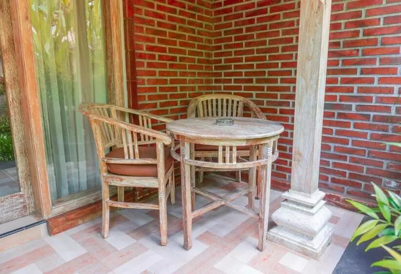 ベッドアンドブレックファースト Prayatna Villas