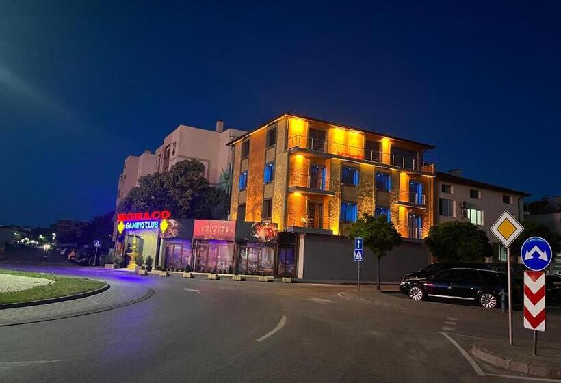 Complex Monaco Hotel & Casino
