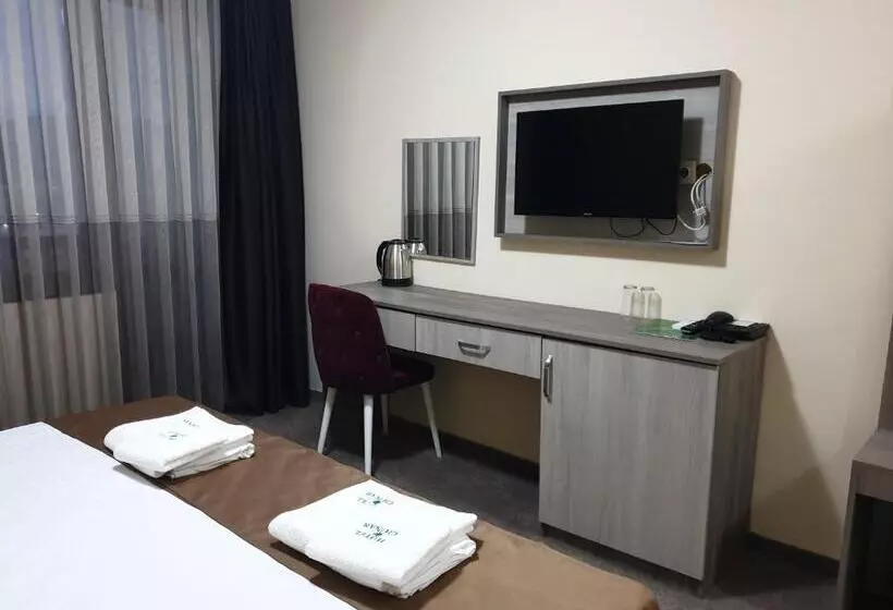 Hotelli хотел чинар кирково