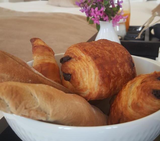 בית מלון כפרי Château De Longpré