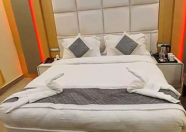 ホテル Gokul Raj By Wb S