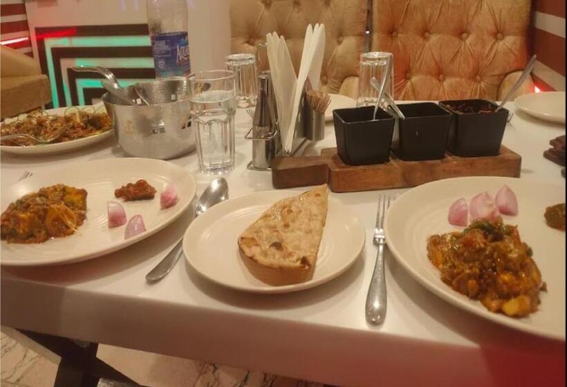 בית מלון כפרי Gokul Raj By Wb S